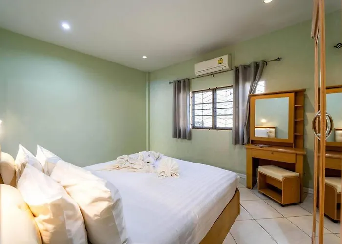 3 Bedroom Pool Villa Close To City Center! S102