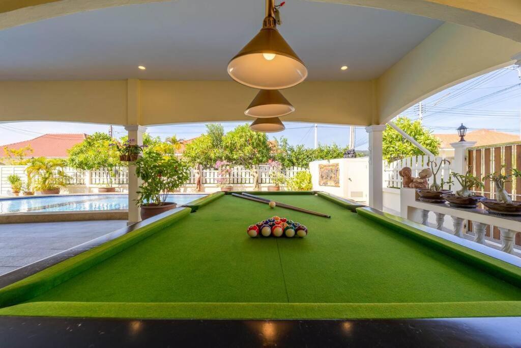 3 Bedroom Pool Close To Center! S102 Villa *